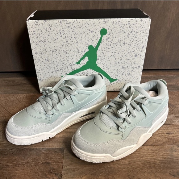 Nike Jordan Air Jordan 4 RM Seafoam Sneakers - Picture 1 of 10